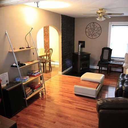 Charming Home Near Ski Areas Rumford Экстерьер фото